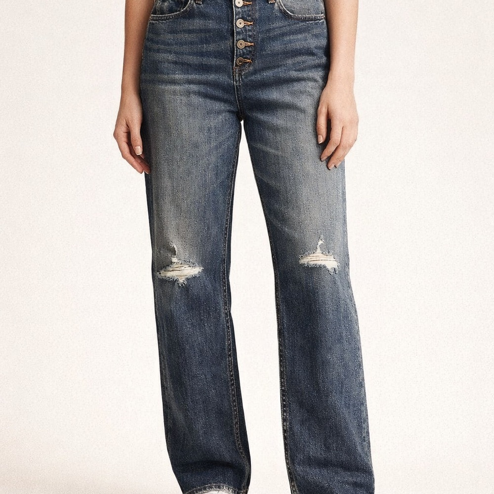 Maurices Crop Distressed Blue Straight Leg Button Fly Denim Jeans Size 31